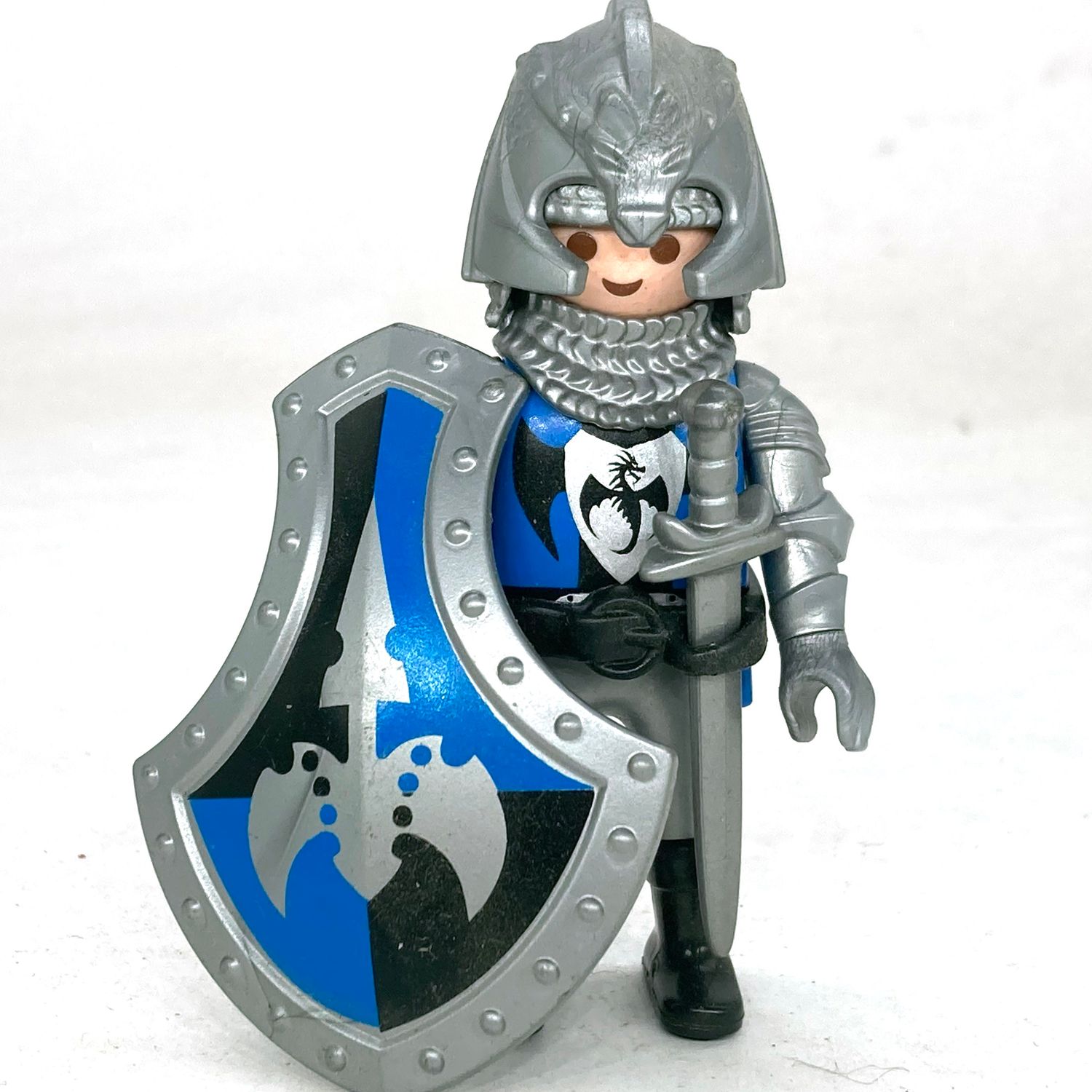playmobil chevalier bleu hache