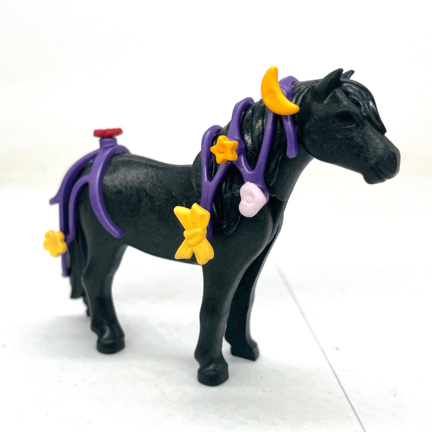 playmobil poney noir décoré