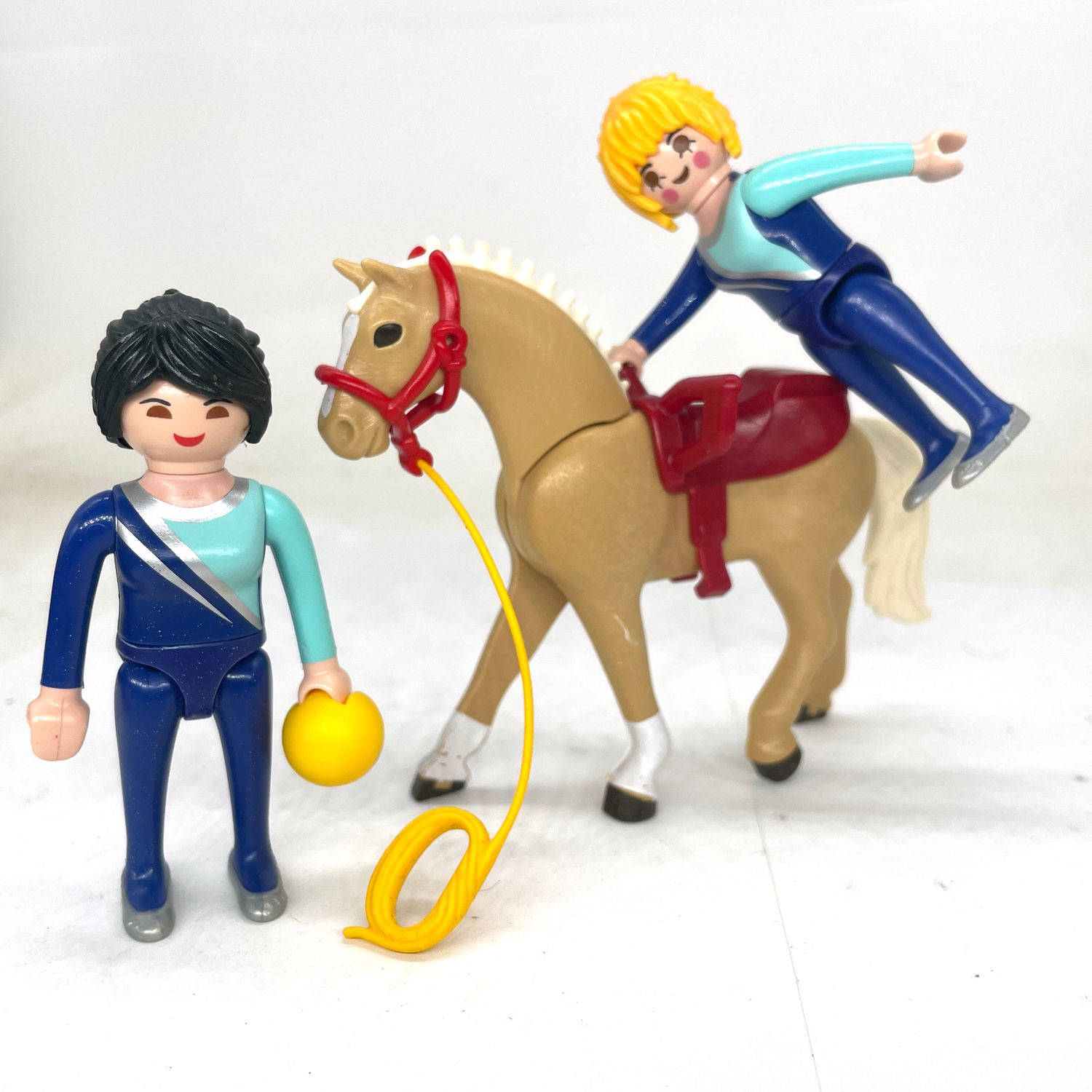 playmobil acrobate equitation cirque