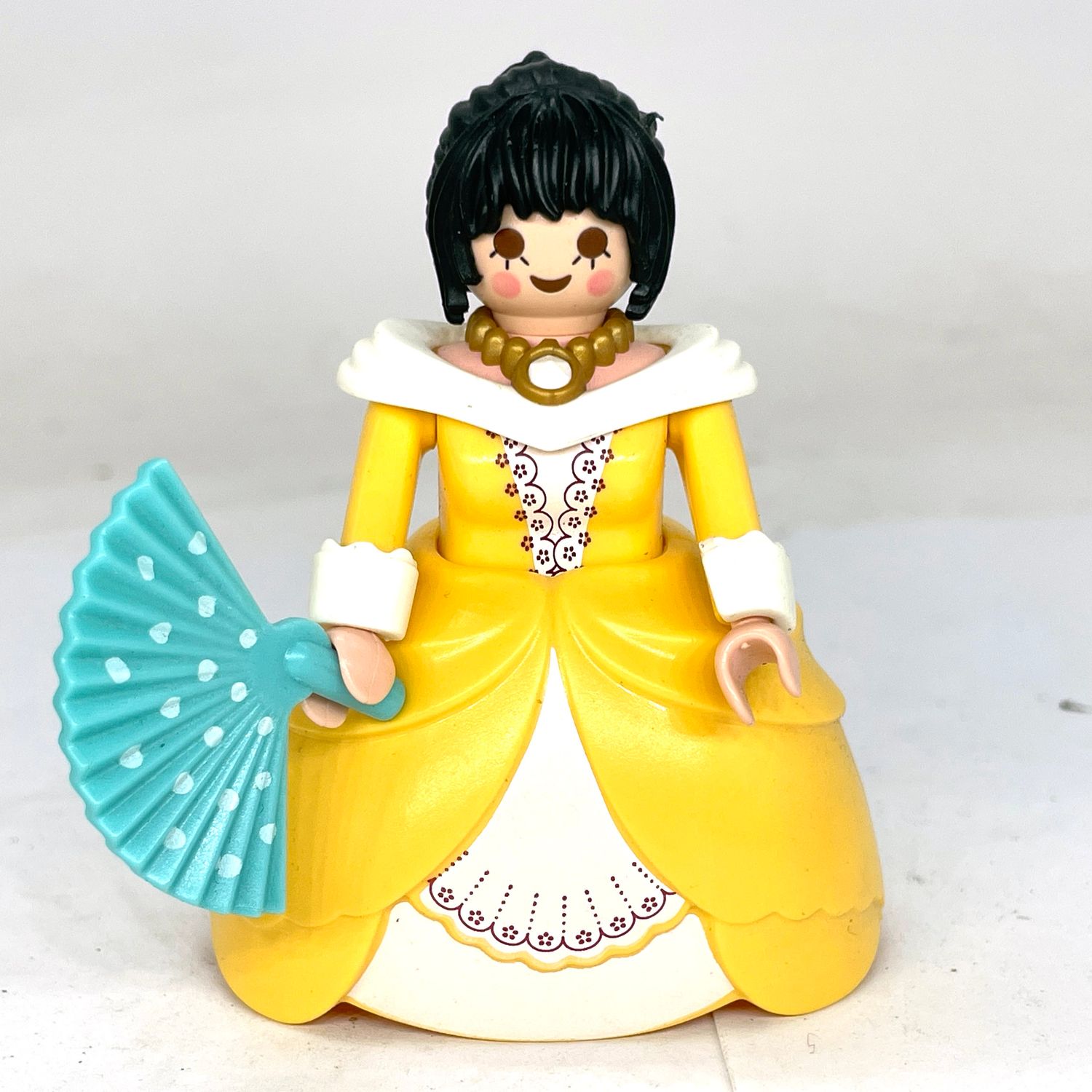 playmobil courtisane belle dame jaune