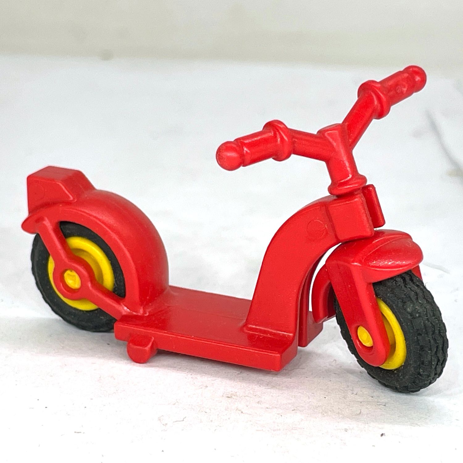 playmobil patinette rouge 2