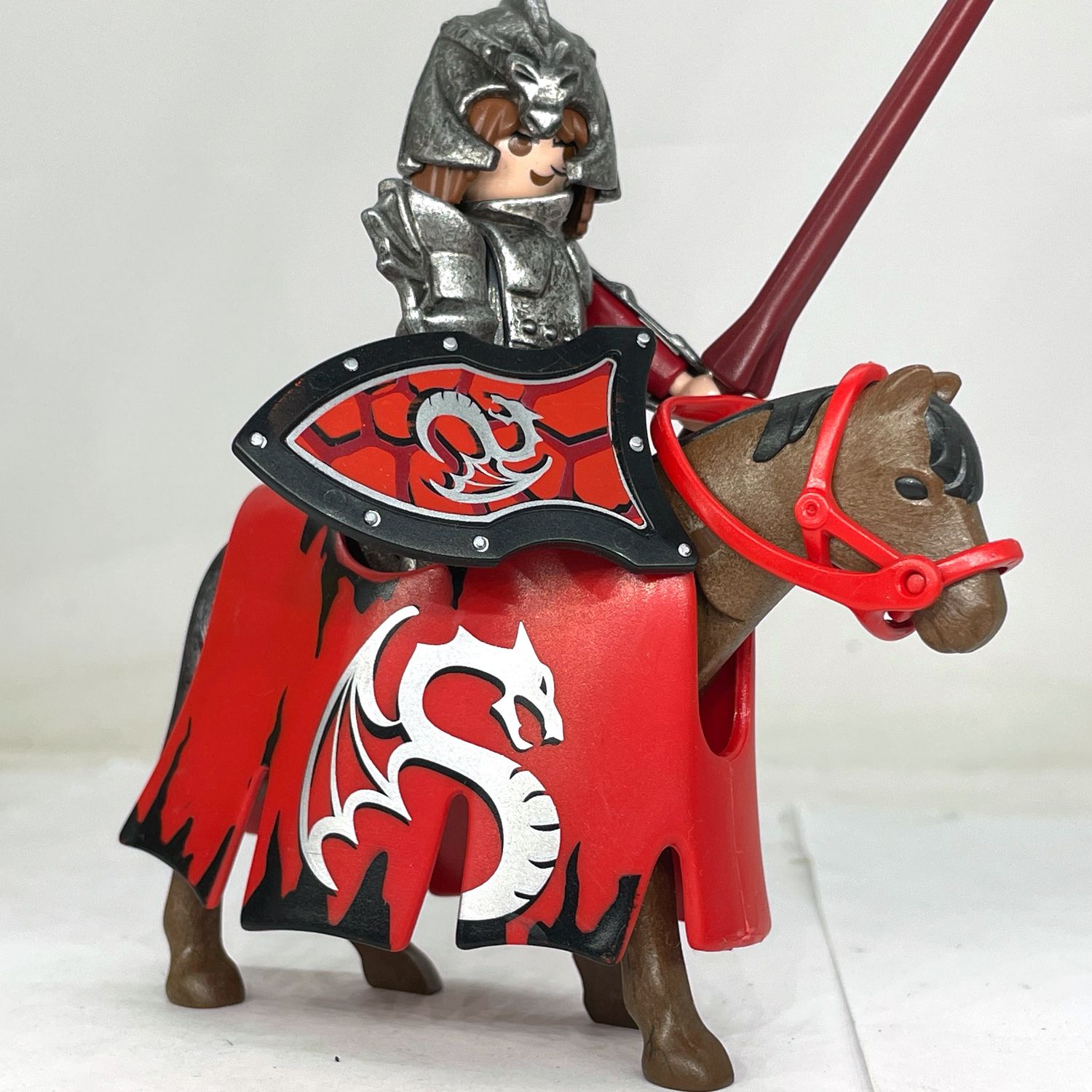 playmobil chevalier parure dragon rouge