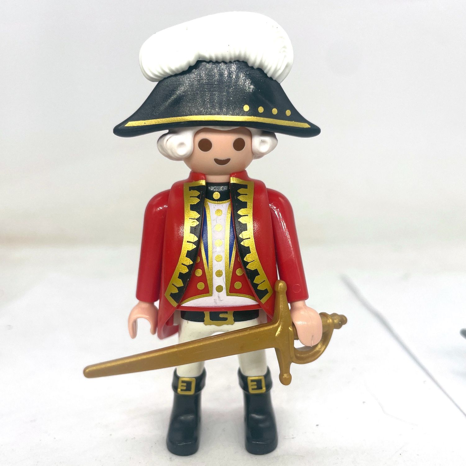 playmobil capitaine anglais rouge