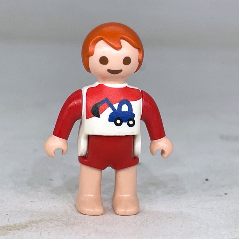 playmobil bébé rouge tractopelle