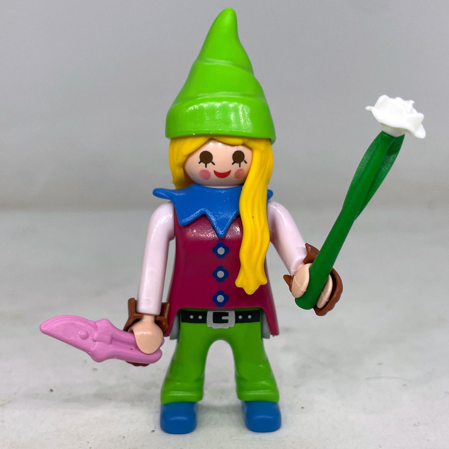 playmobil naine de jardin S23