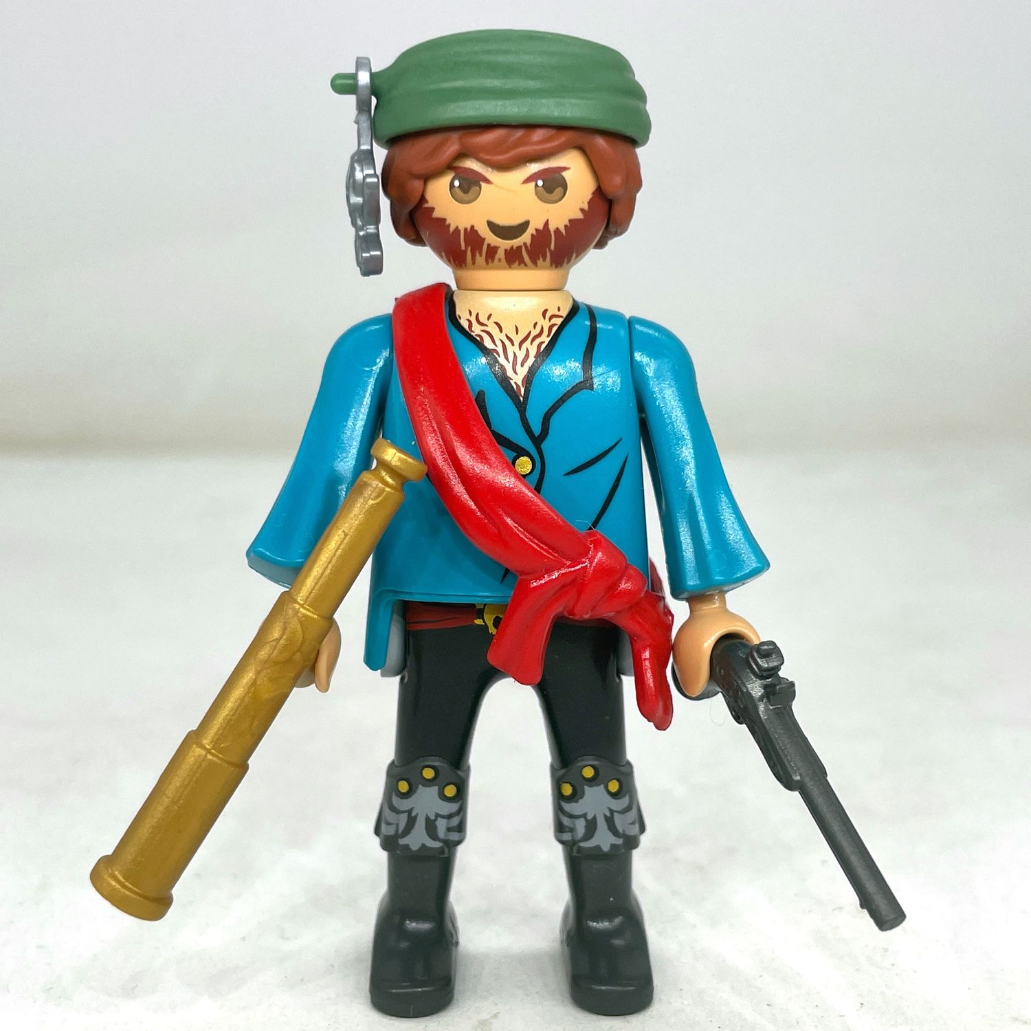 playmobil pirate roux et bleu