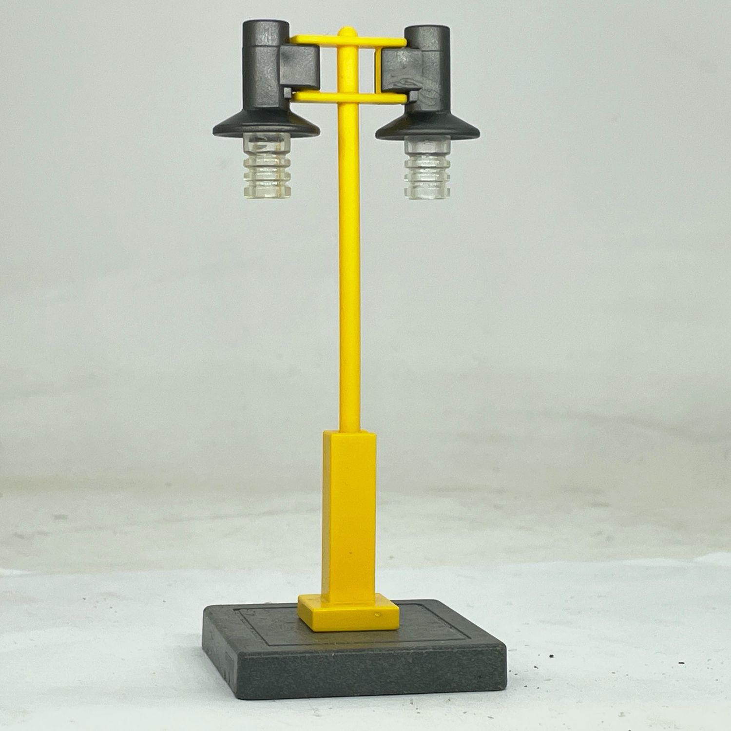 playmobil lampadaire jaune