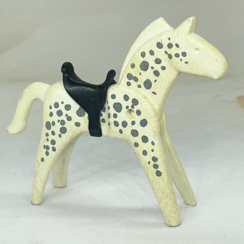 Playmobil cheval vintage blanc tacheté