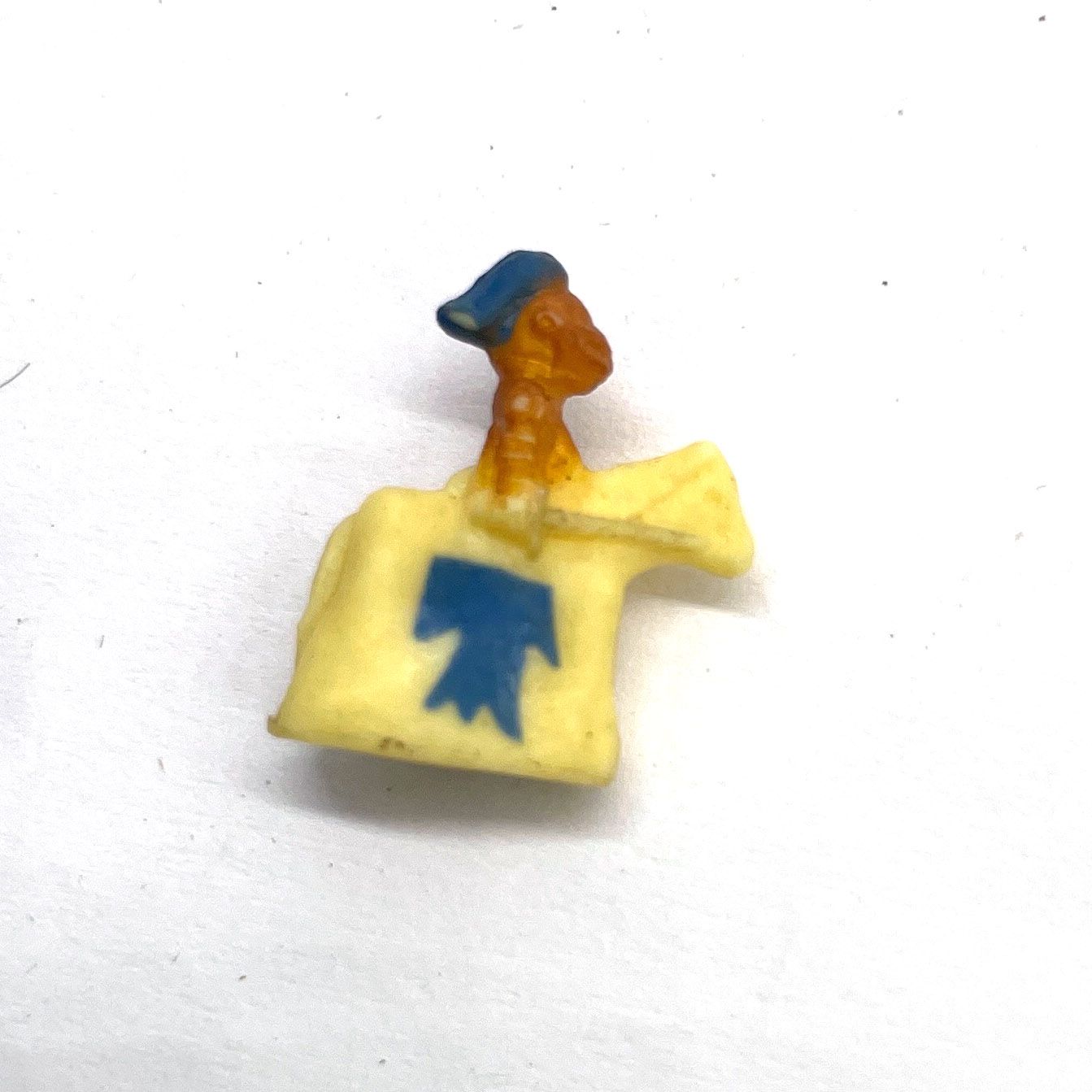 Playmobil jouet mini chevalier beige