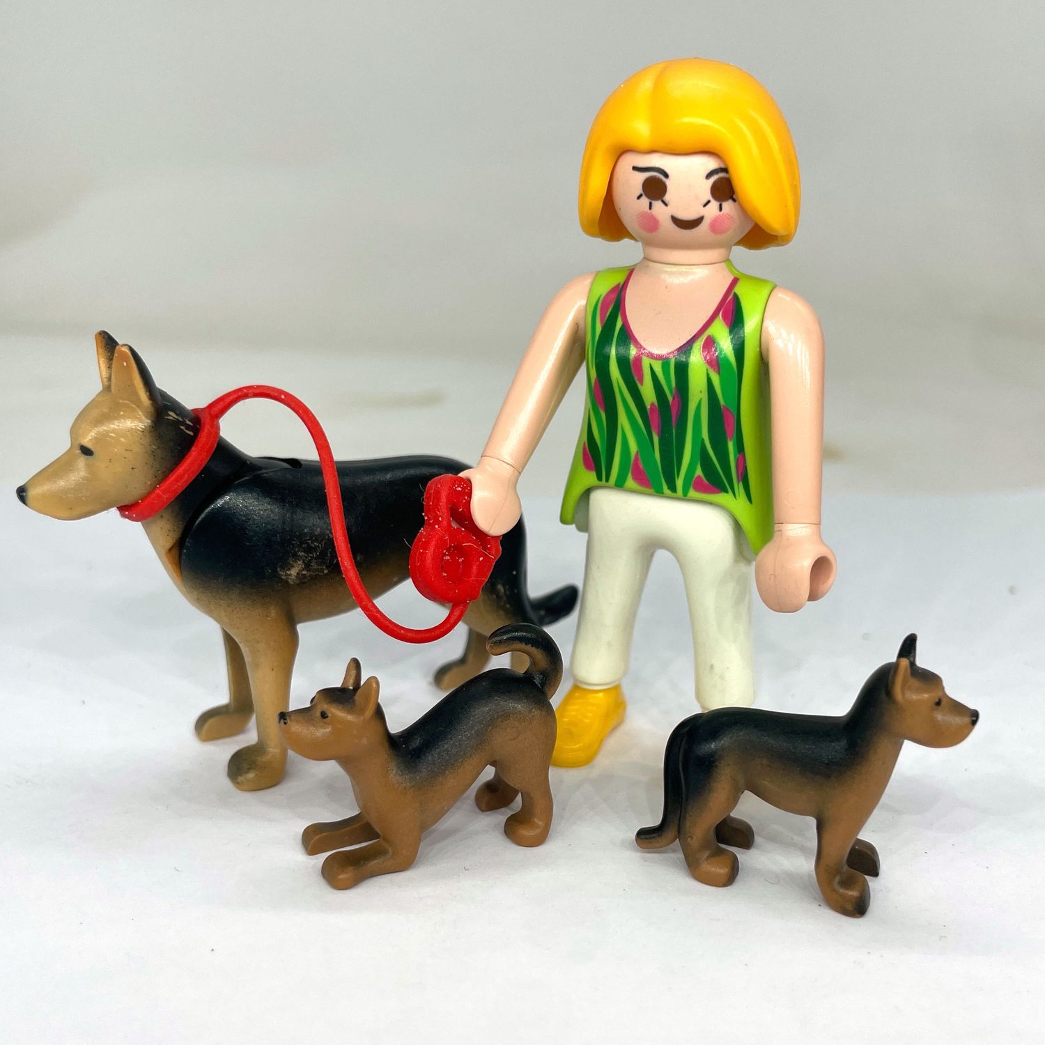 Playmobil femme et bergers allemands