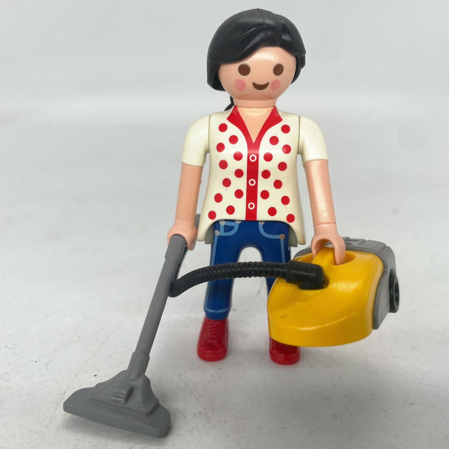 playmobil femme city aspirateur
