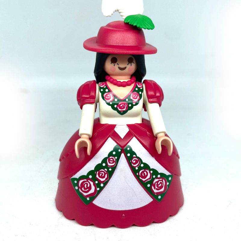 playmobil belle femme robe rose