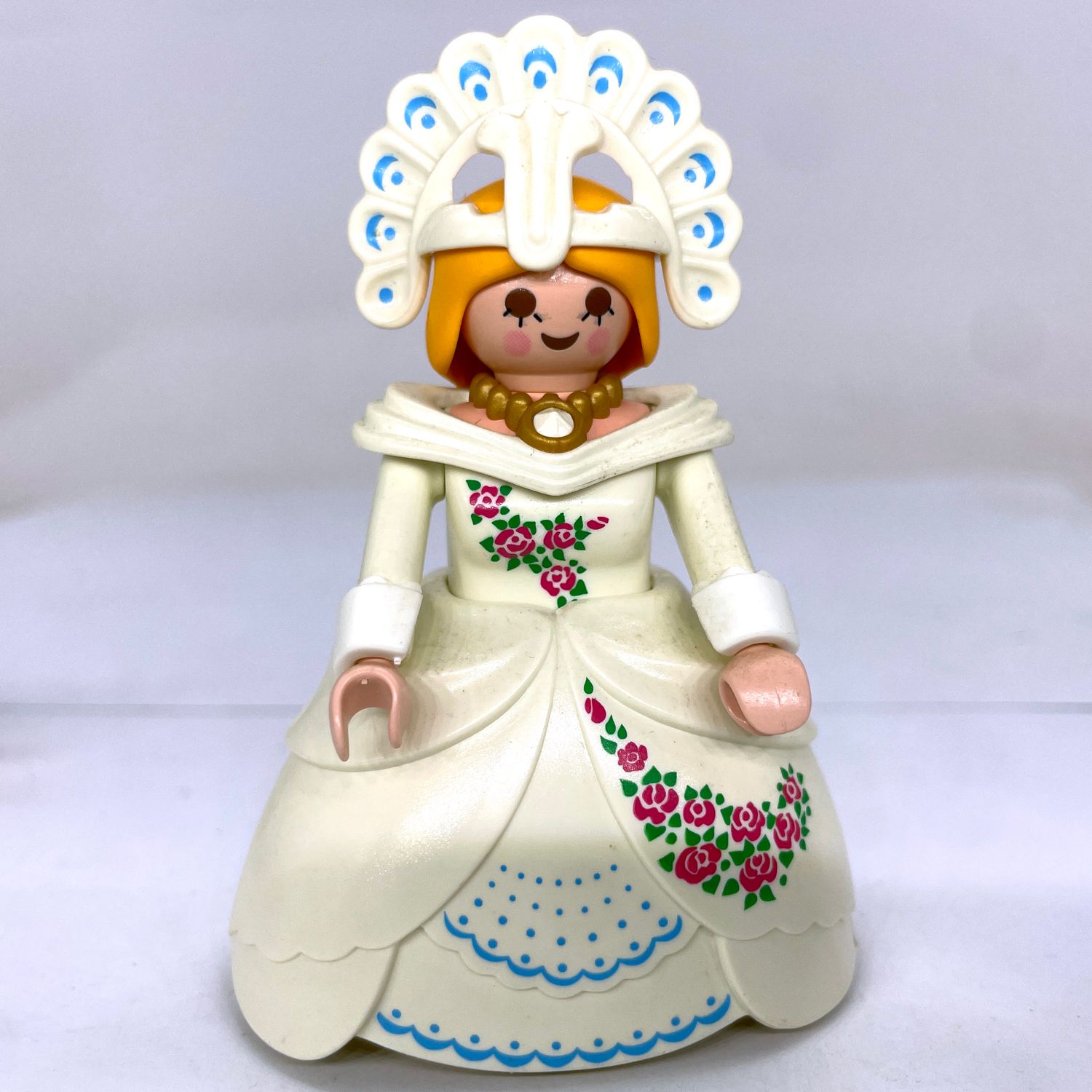 Playmobil belle reine coiffe blanche