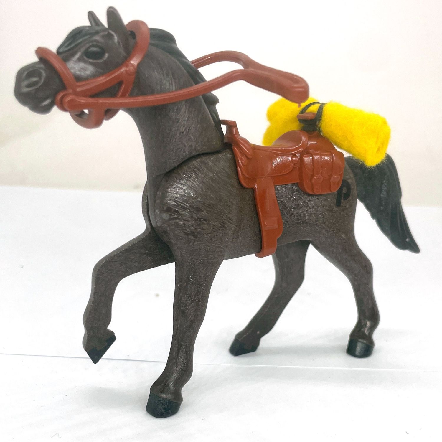 playmobil cheval équipé western brun