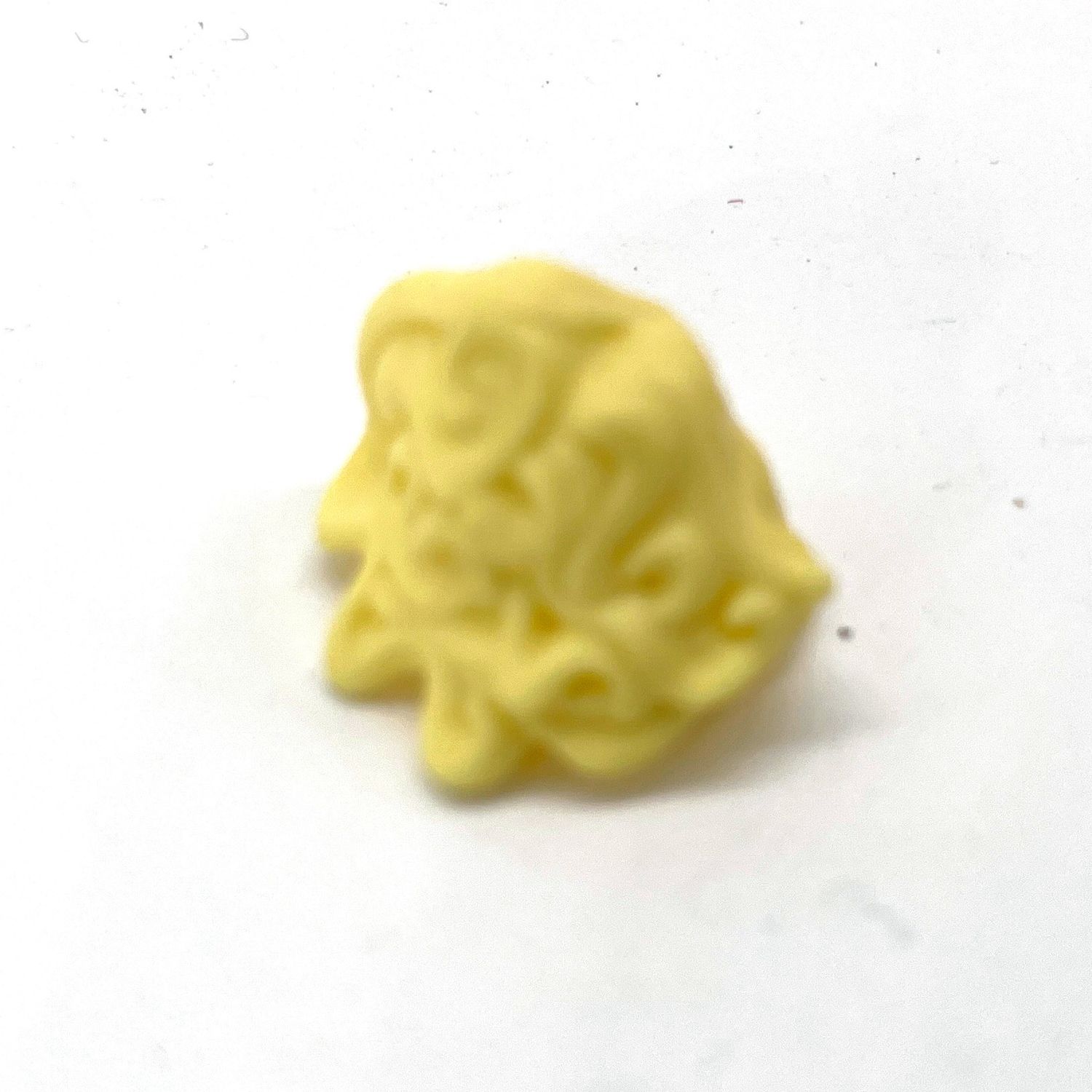 Playmobil cheveux chignon ajout jaune clair