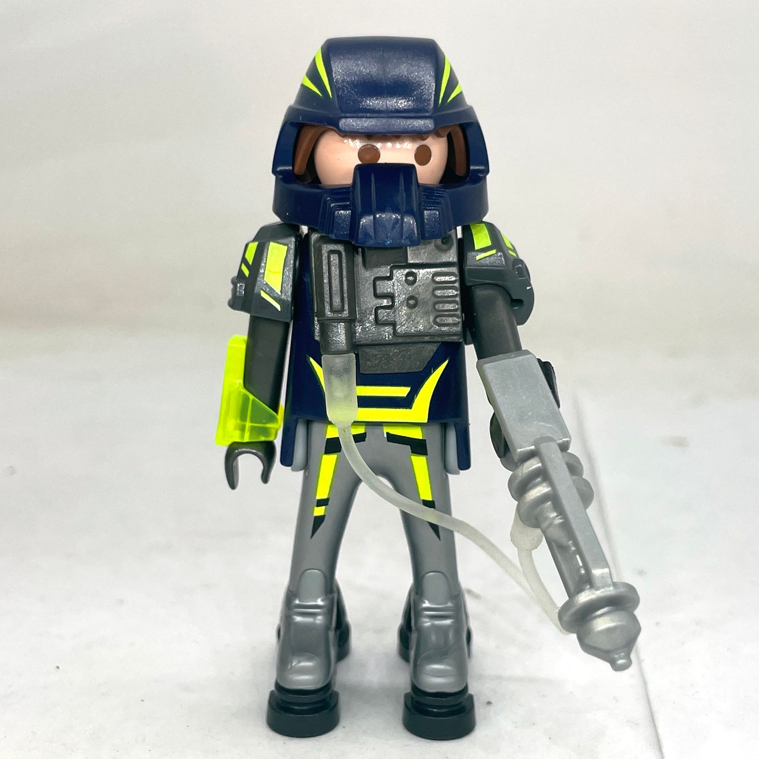 playmobil cosmonaute espace noir et fluo