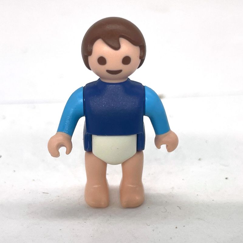 playmobil bébé marine