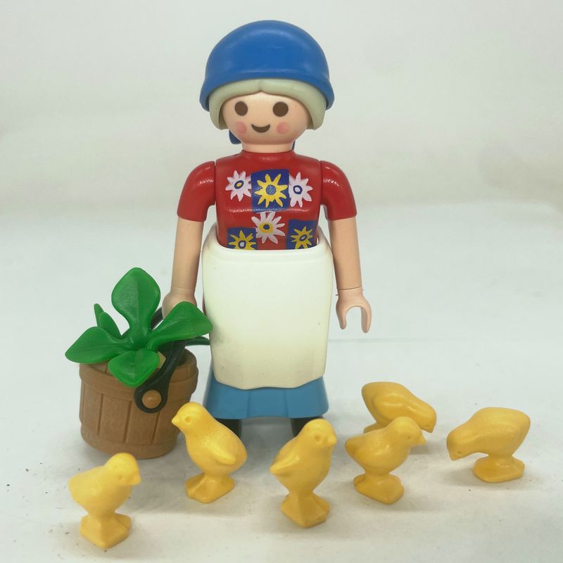 playmobil fermière et poussins