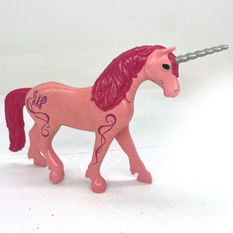 playmobil grand licorne rose