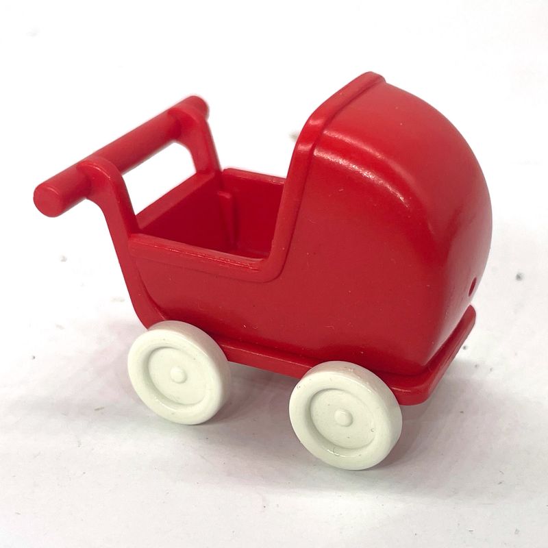 playmobil jouet poussette rouge