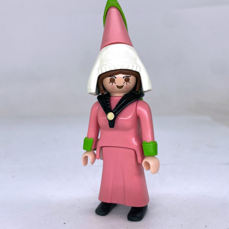 playmobil dame médiévale robe rose 2