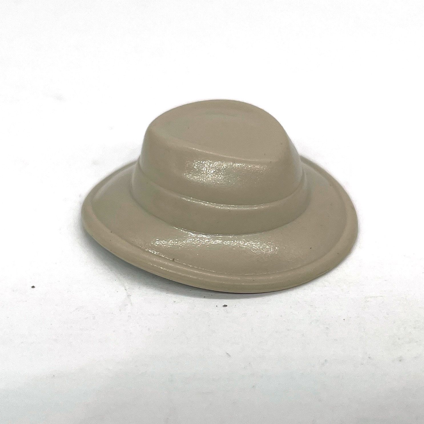 Playmobil chapeau fermier gris
