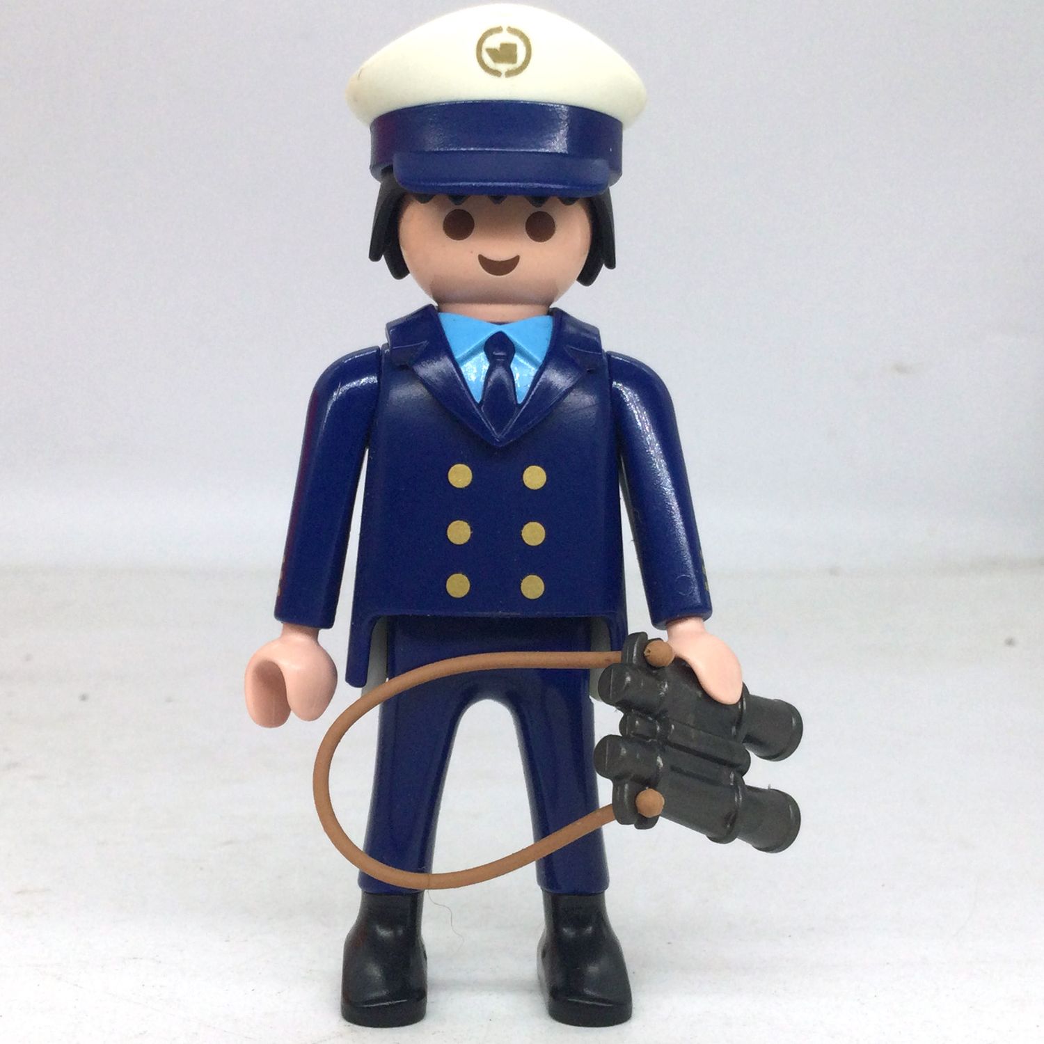playmobil capitaine de bateau pétrolier