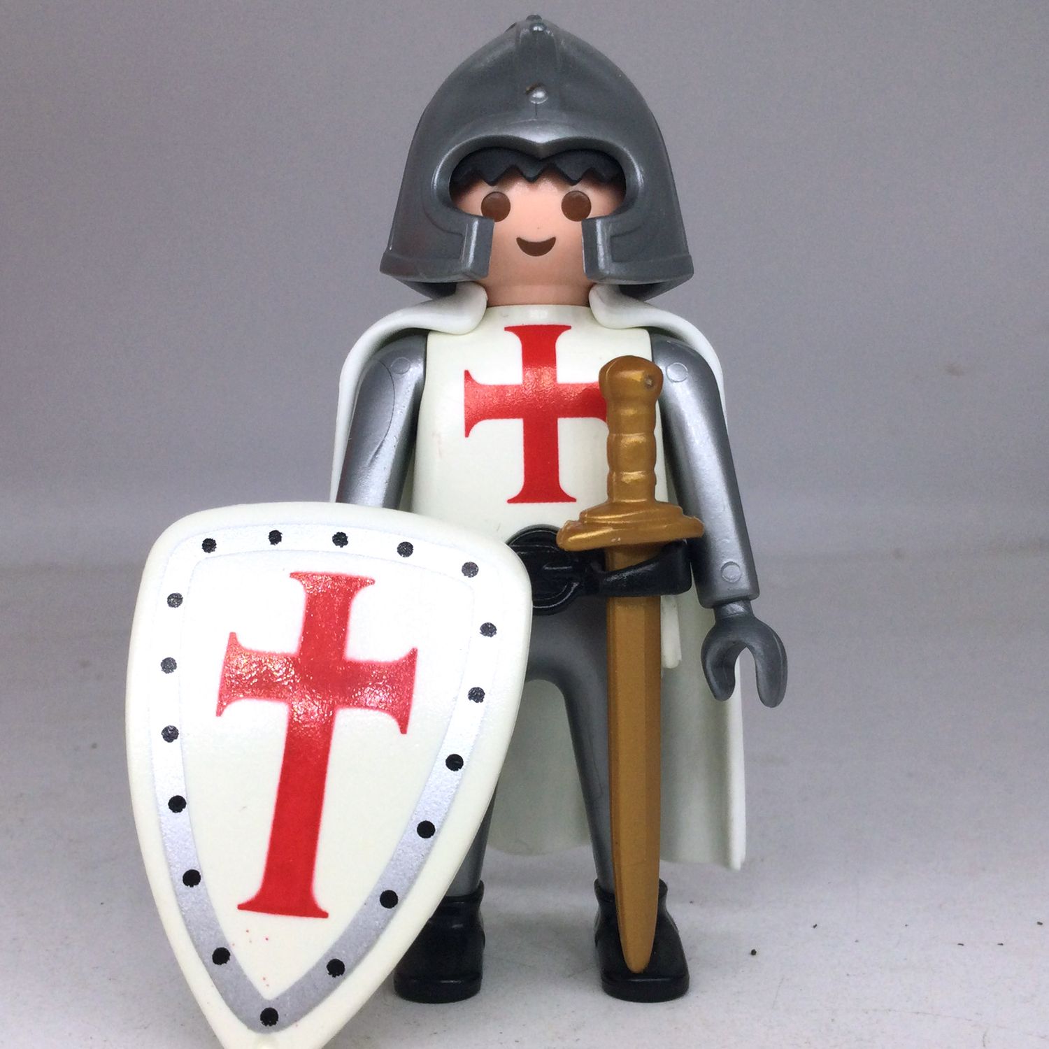 playmobil chevalier croisé cape
