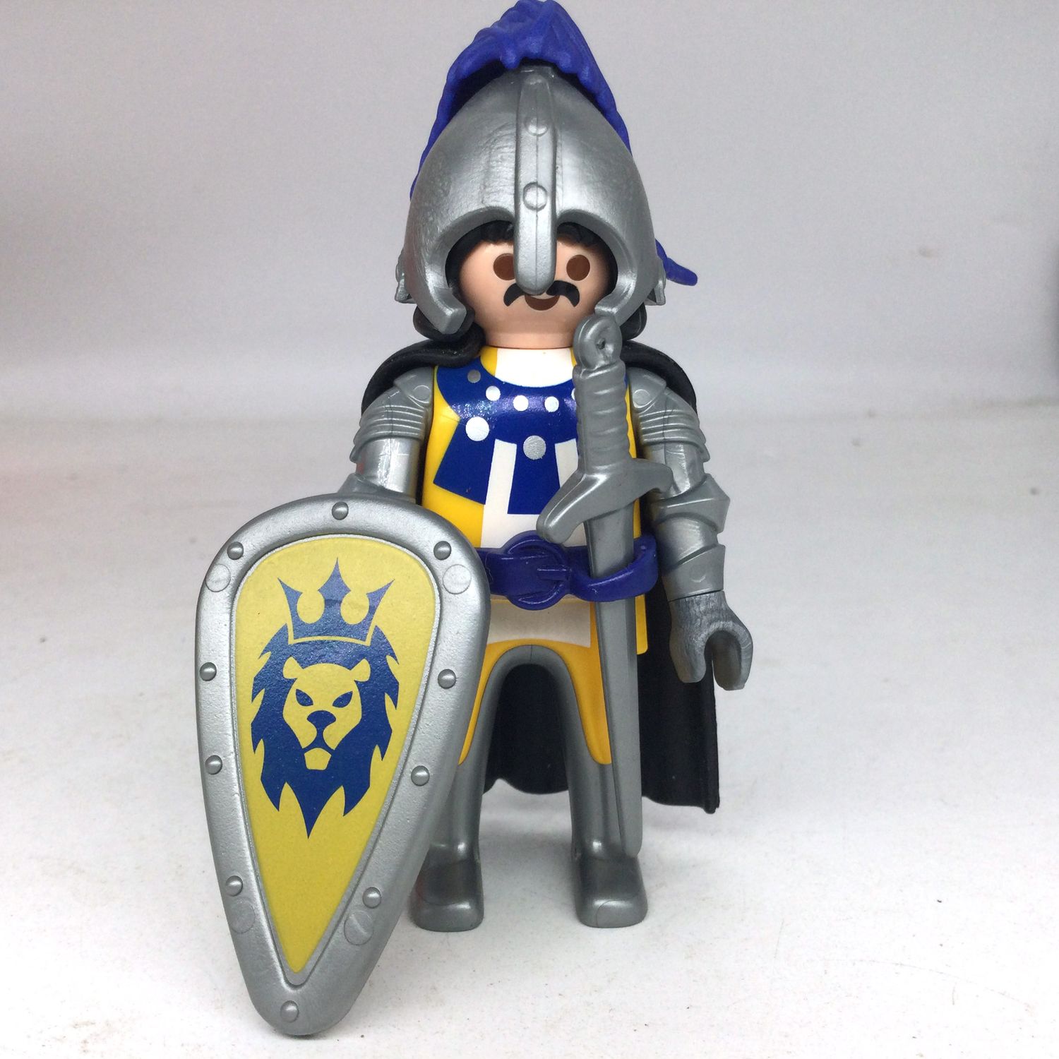 playmobil chevalier lion jaune 12