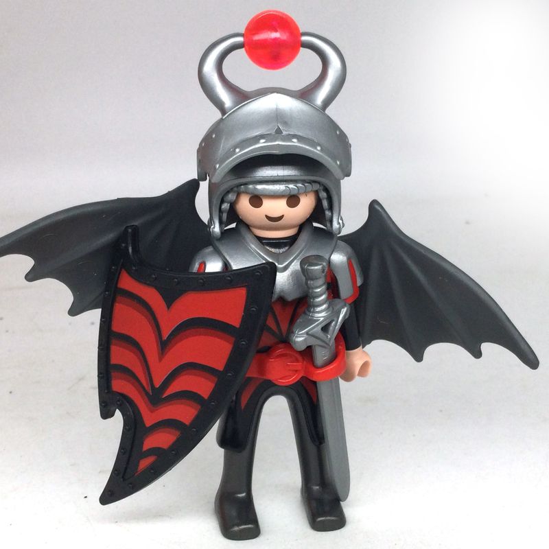 playmobil chevalier maléfique ailé 3
