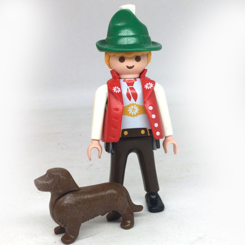 playmobil homme tyrol avec chien S2