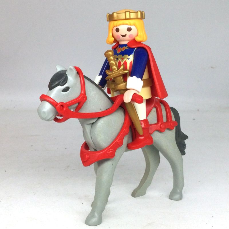 Playmobil chevalier prince à cheval