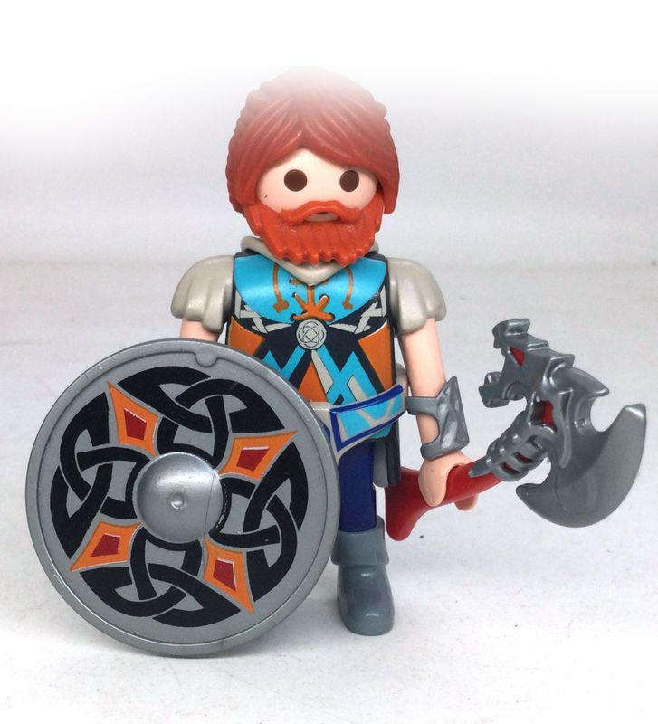 playmobil guerrier nain roux