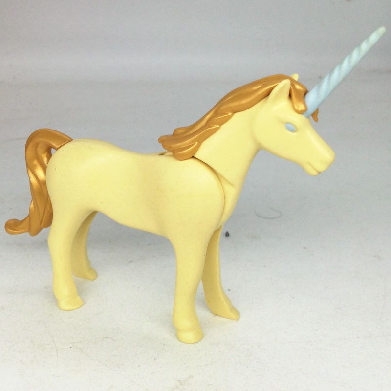 playmobil licorne jaune pâle