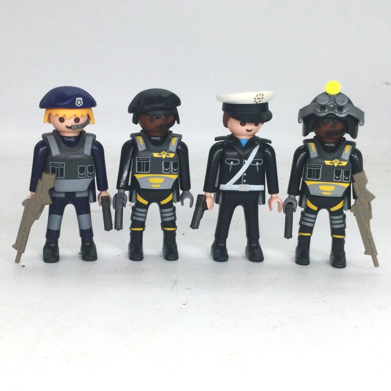 playmobil 4 policiers équipés