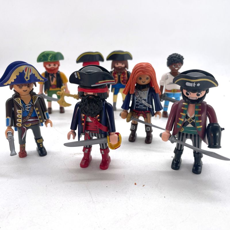 playmobil equipage 8 pirates