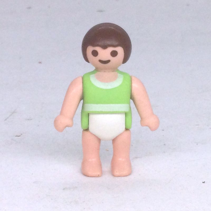 playmobil bébé couche vert
