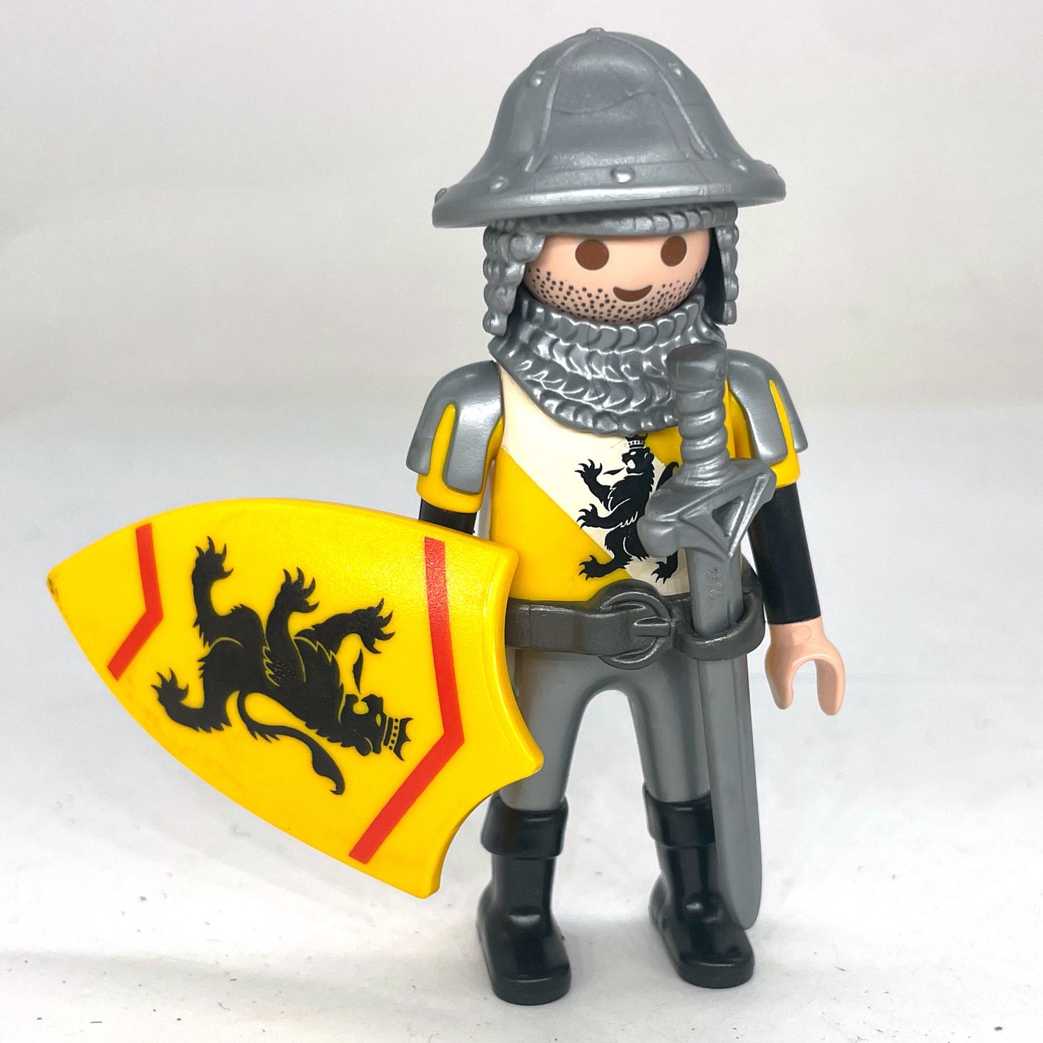 playmobil chevalier lion noir 8