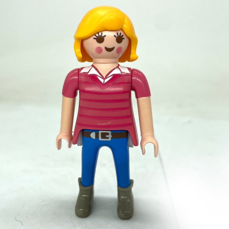 playmobil femme city haut rose