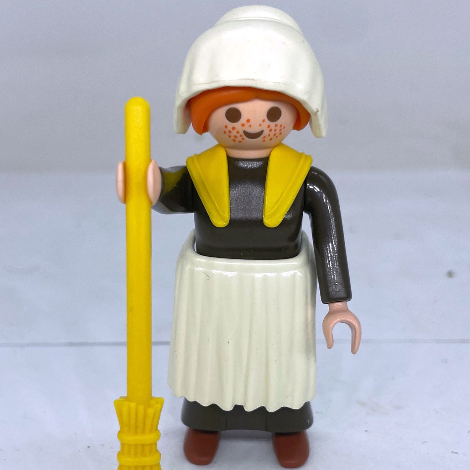 playmobil servante 1900 marron