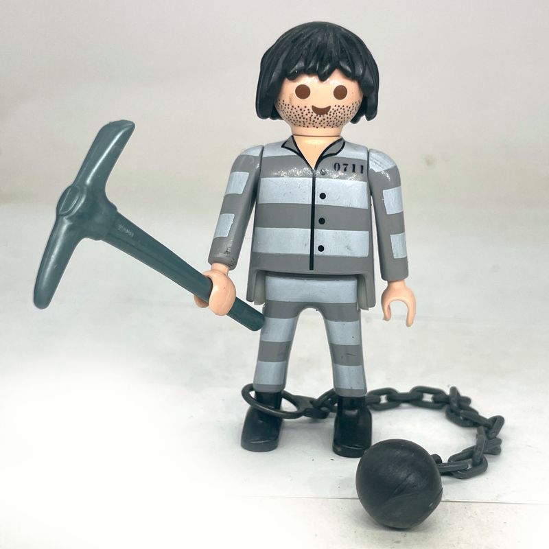 playmobil prisonnier bagnard gris