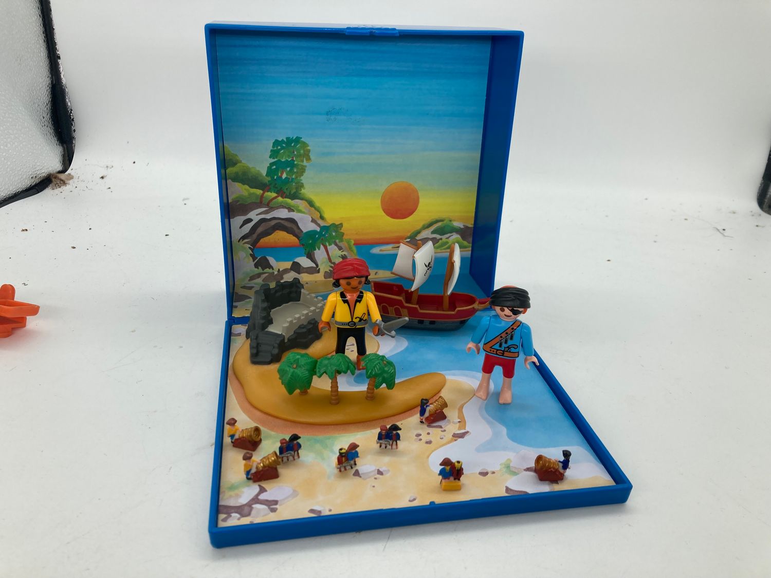 Playmobil coffret enfants pirates aimanté