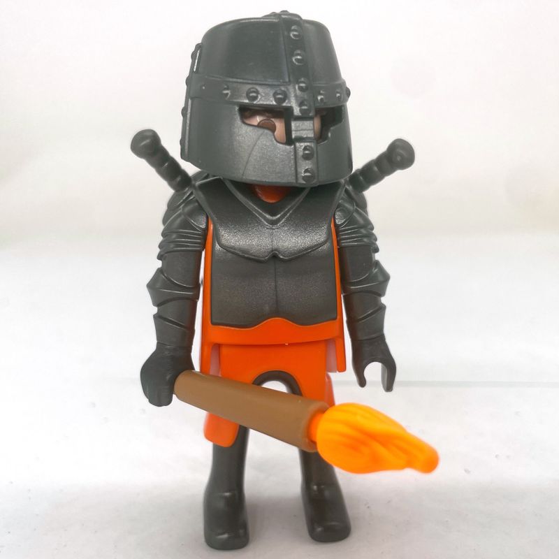 playmobil chevalier orange