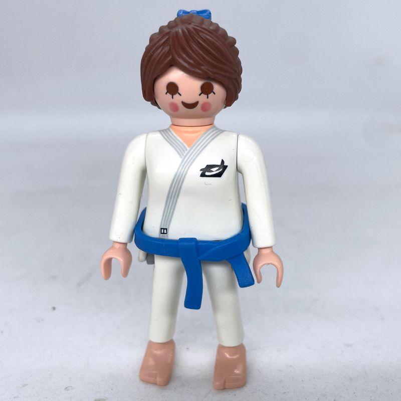 playmobil femme judoka karaté