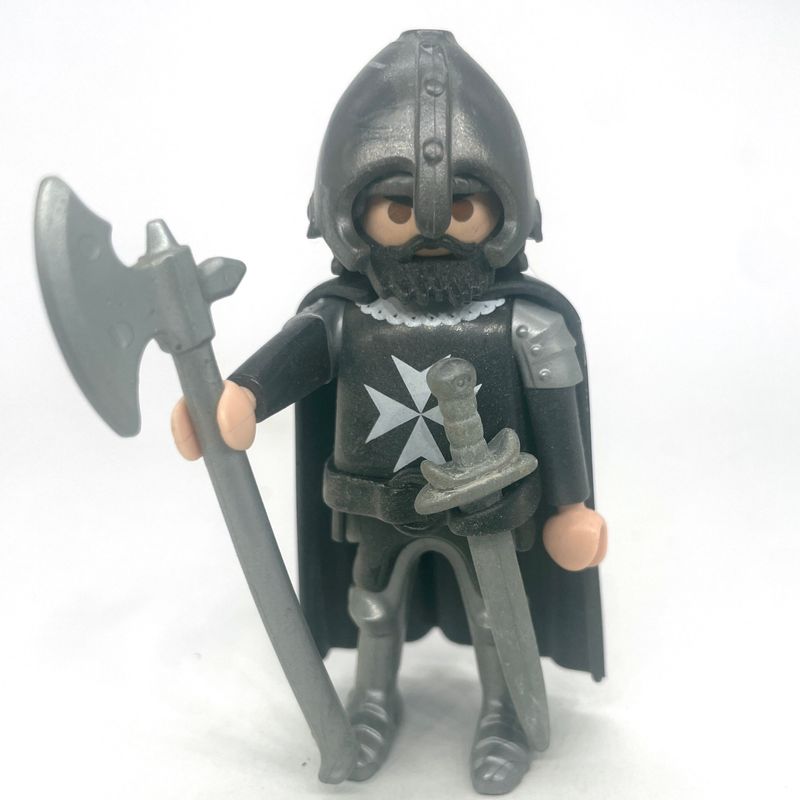 playmobil guerrier templier hache