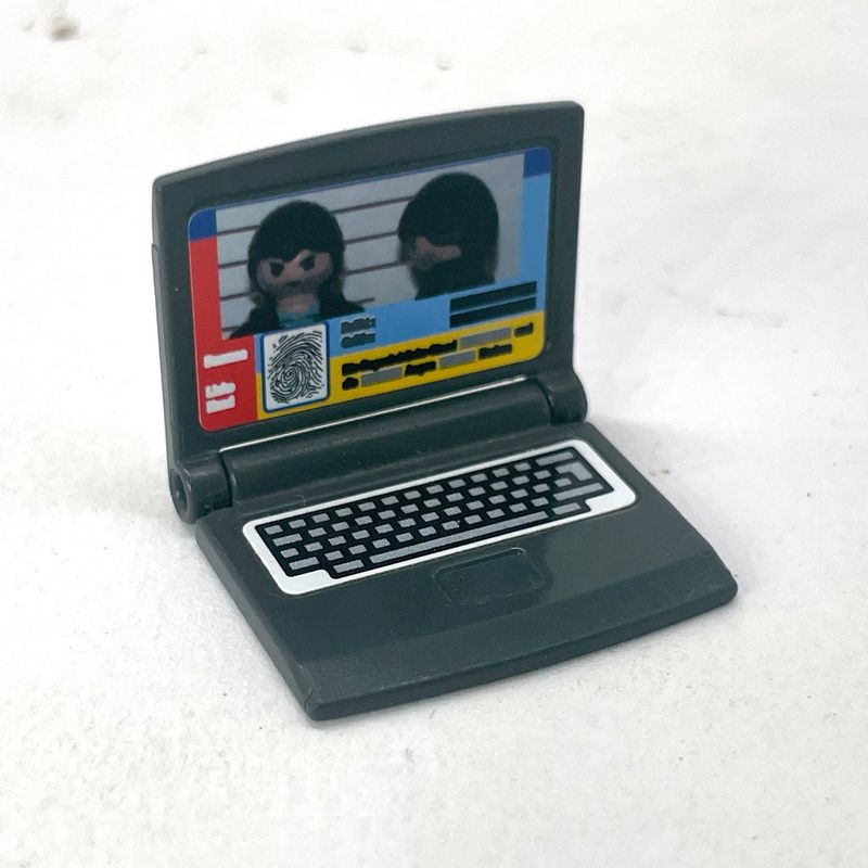 playmobil ordi portable identification