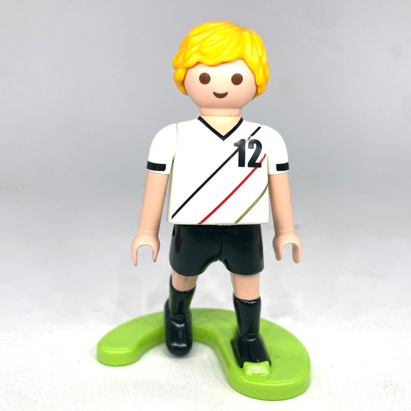 playmobil footballeur allemand blanc