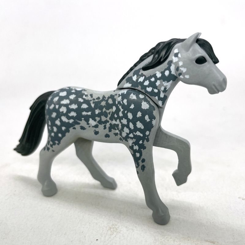 Playmobil poulain gris tacheté (mini cheval)