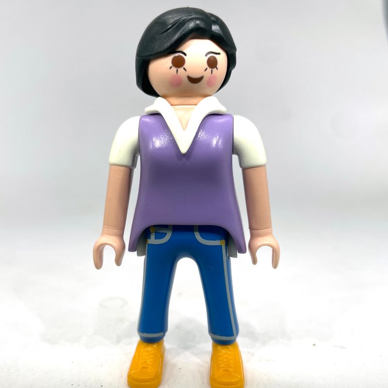 Playmobil femme city mauve