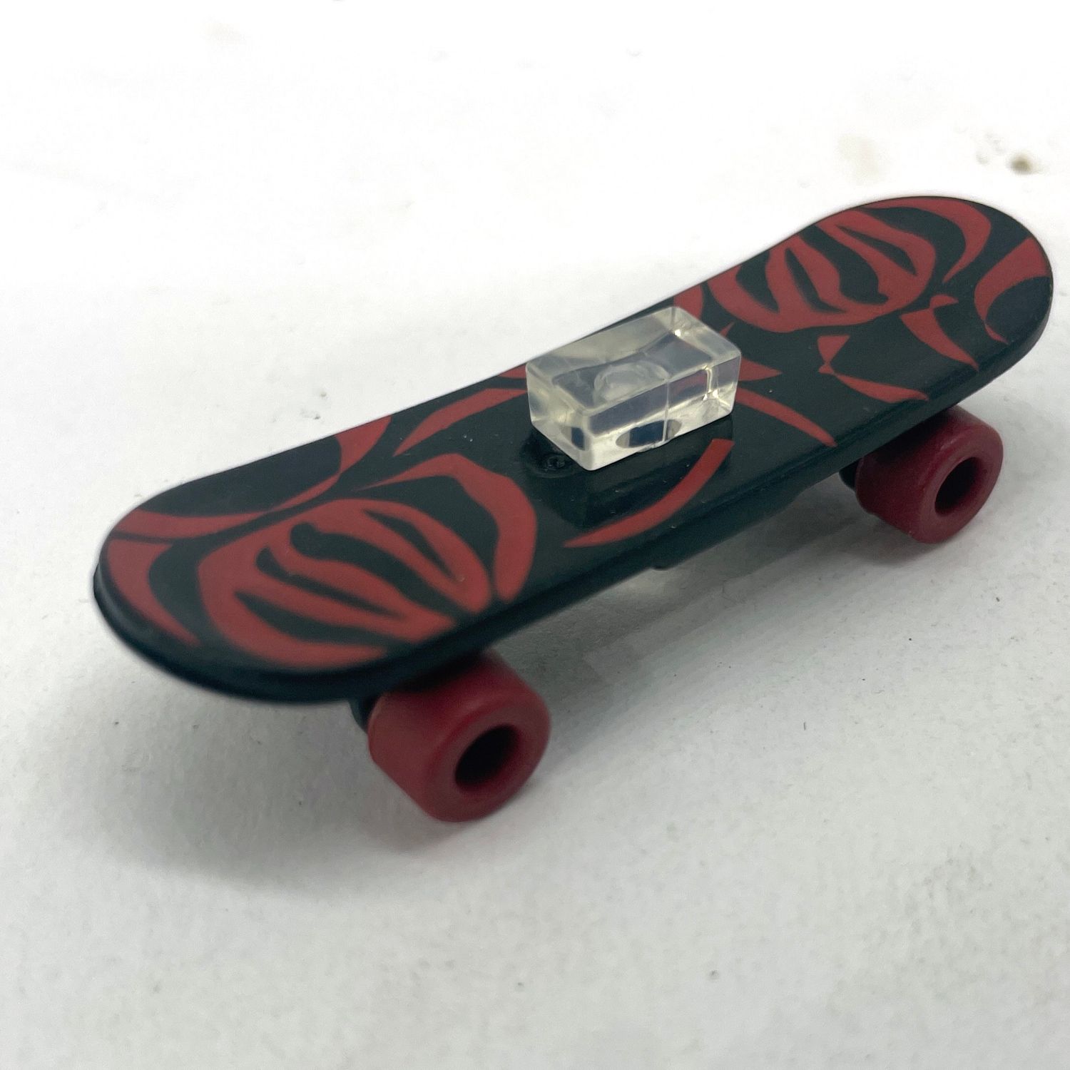 playmobil skate design noir